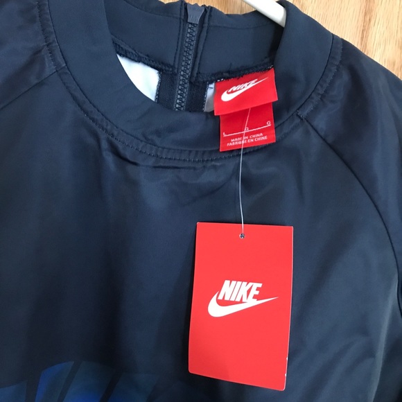 Nike Polyster Aurora Top - Picture 5 of 7